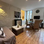 Lägenhet L'escale Niortaise - Centre-ville - 10mn Gare - Wifi - Netflix *