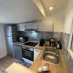 L'escale Niortaise - Centre-ville - 10mn Gare - Wifi - Netflix Lägenhet Niort