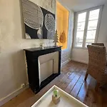 Lägenhet L'escale Niortaise - Centre-ville - 10mn Gare - Wifi - Netflix *