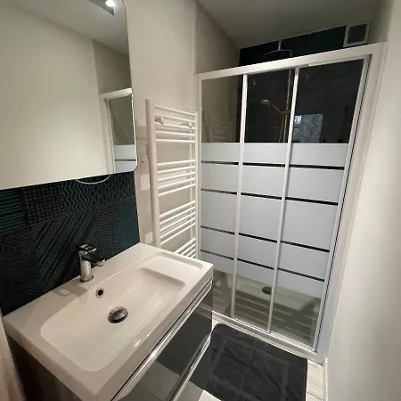 L'escale Niortaise - Centre-ville - 10mn Gare - Wifi - Netflix شقة