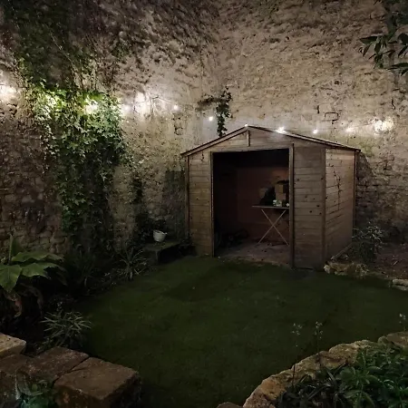 شقة L'escale Niortaise - Centre-ville - 10mn Gare - Wifi - Netflix *