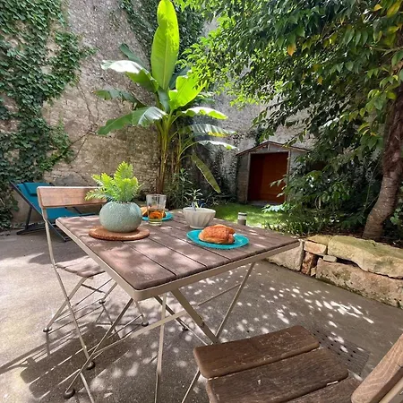 L'escale Niortaise - Centre-ville - 10mn Gare - Wifi - Netflix Apartment *