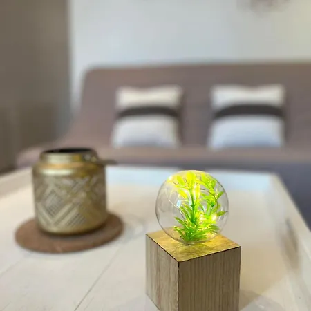 アパート L'escale Niortaise - Centre-ville - 10mn Gare - Wifi - Netflix ニオール