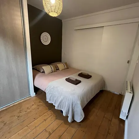 アパート L'escale Niortaise - Centre-ville - 10mn Gare - Wifi - Netflix ニオール