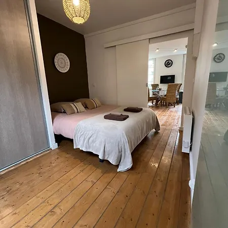 L'escale Niortaise - Centre-ville - 10mn Gare - Wifi - Netflix شقة