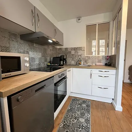 شقة L'escale Niortaise - Centre-ville - 10mn Gare - Wifi - Netflix نيورْ