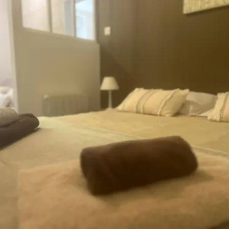 アパート L'escale Niortaise - Centre-ville - 10mn Gare - Wifi - Netflix ニオール