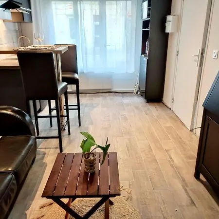 L'escale Niortaise - Centre-ville - 10mn Gare - Wifi - Netflix *