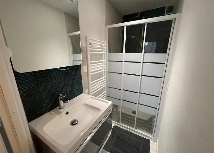 L'escale Niortaise - Centre-ville - 10mn Gare - Wifi - Netflix Apartment