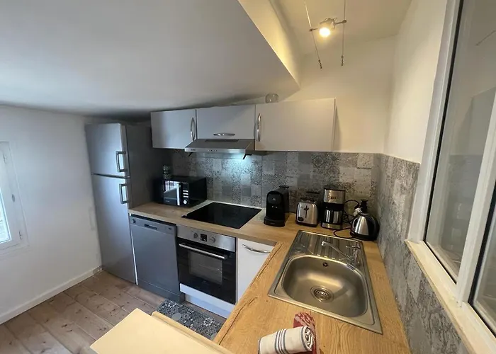 L'escale Niortaise - Centre-ville - 10mn Gare - Wifi - Netflix Apartment Niort